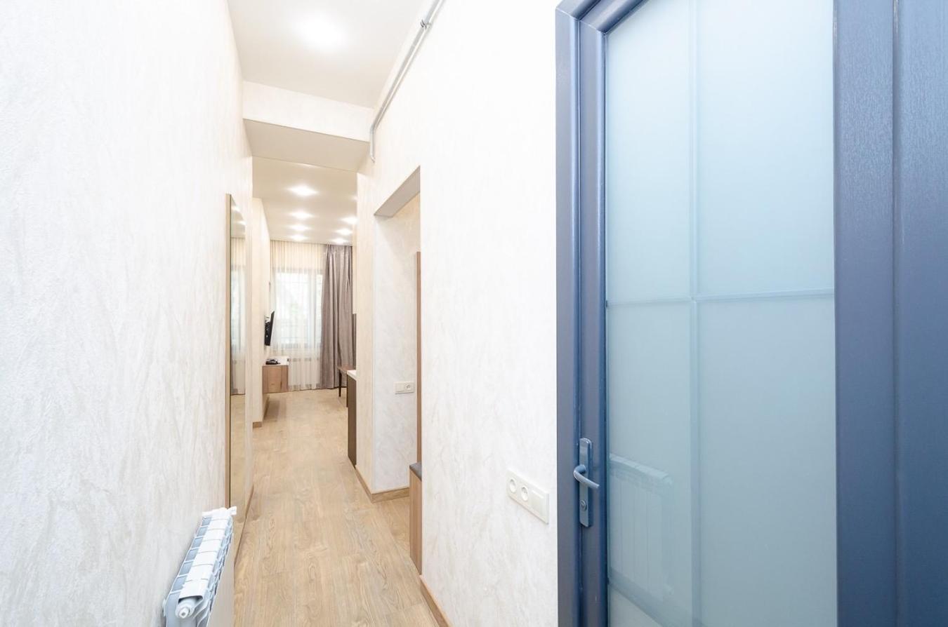 יירבאן 15. Double Room Apartaments With Fresh Style מראה חיצוני תמונה